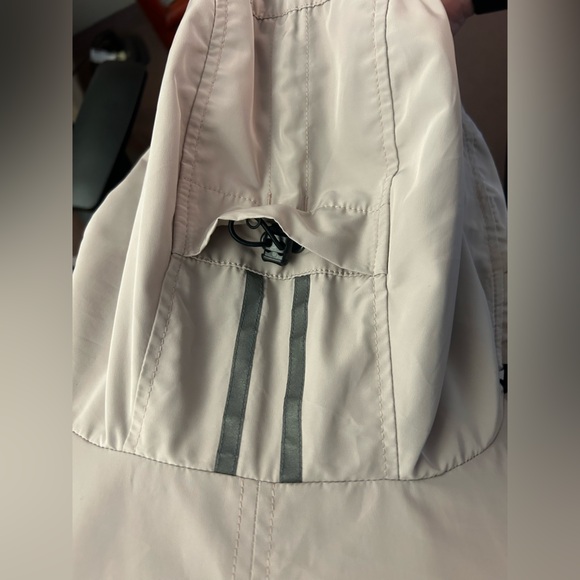 Canada Goose Minden rain jacket - Picture 5 of 16